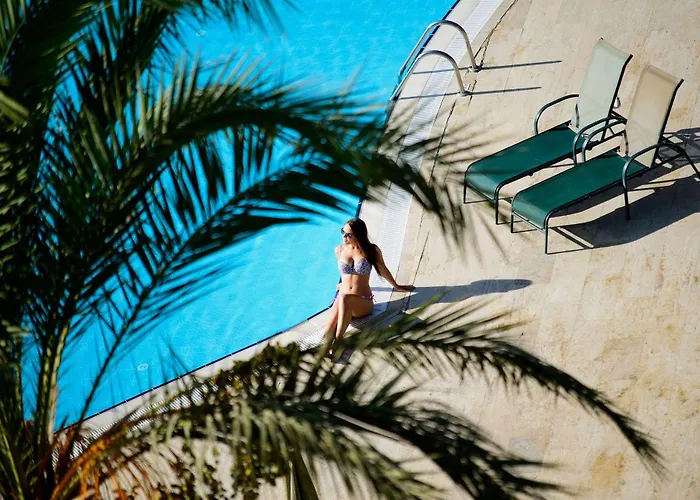 Mc Arancia 5* אלאניה