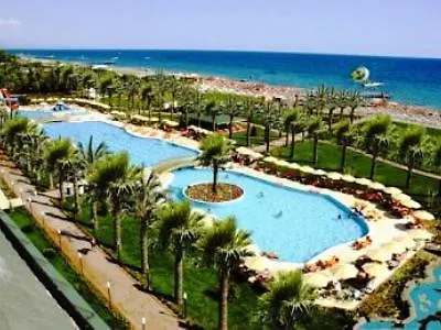 Mc Arancia 酒店 阿拉尼亚